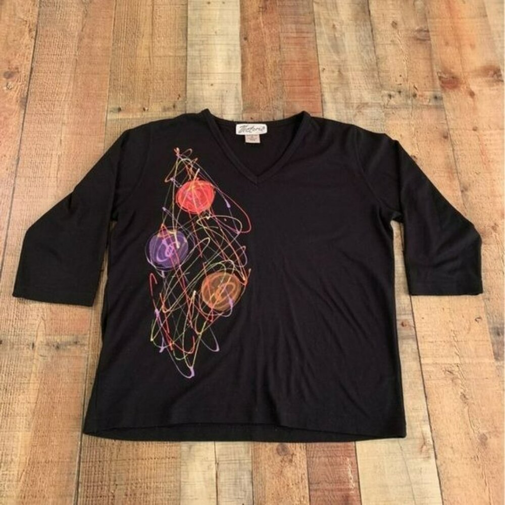 Victoria vintage crazy happy womens v-neck 3/4 sleeve top in black -M